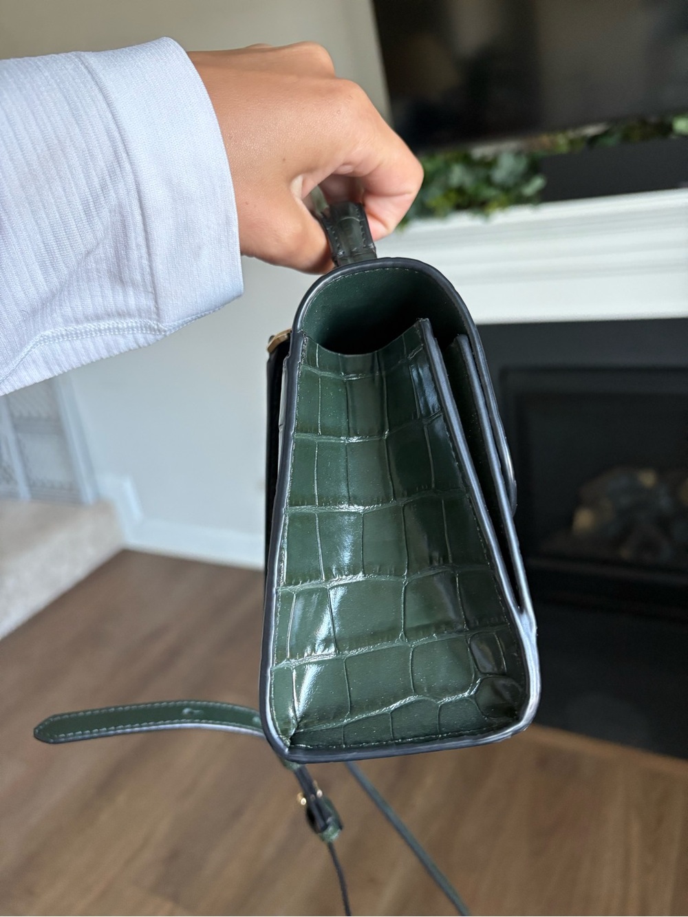 Kate spade Croc-Embossed Top Handle Bag in Dark Green - Picture 3 of 7